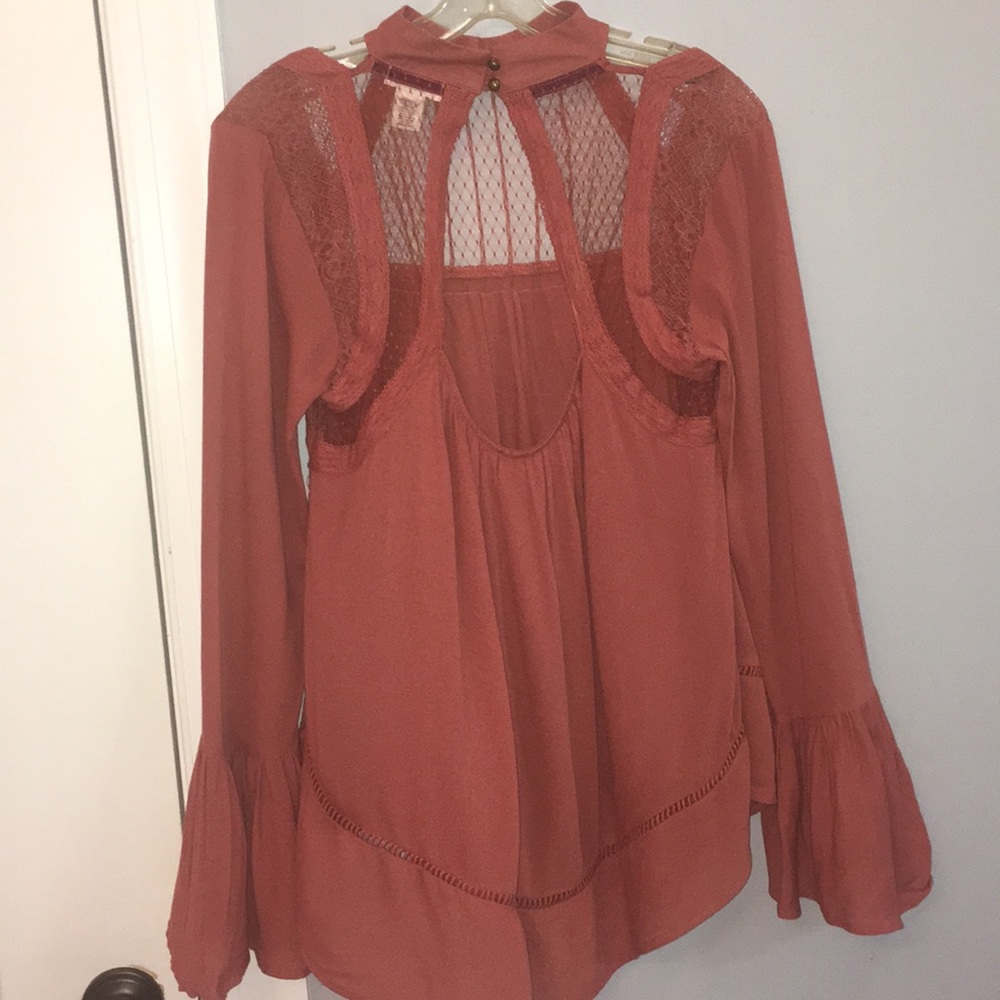 TOP - Picture 4 of 4